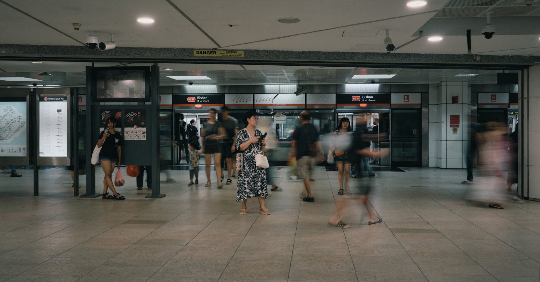 busy bishan mrt station with commuters